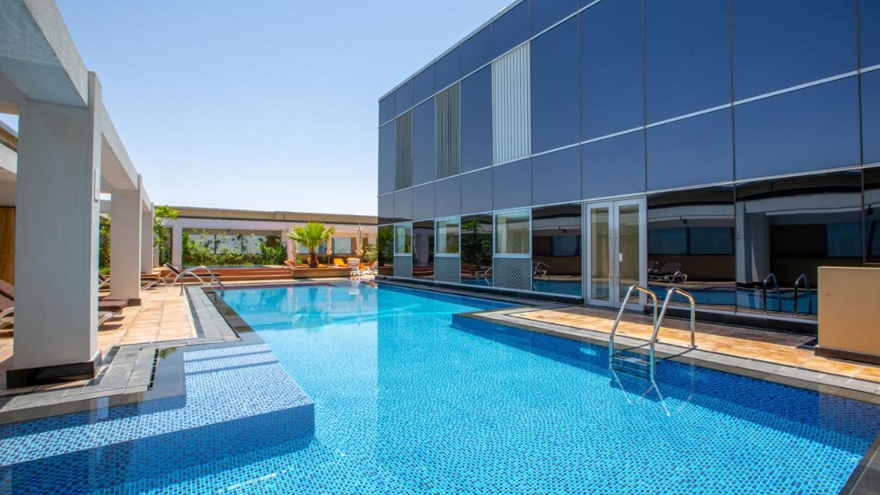 Unbeatable Rate Stylish 1Br With Balcony Near Metro By Deluxe Holiday Homes Dubai Exterior photo